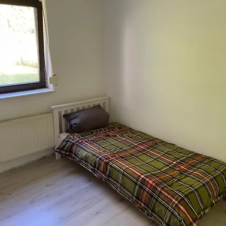 Mit Garten Und Ueberdachter Terrasse Ense